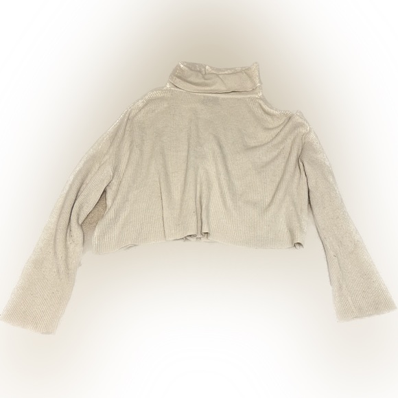 JOA Los Angeles Cropped Turtleneck Sweater - Picture 4 of 6